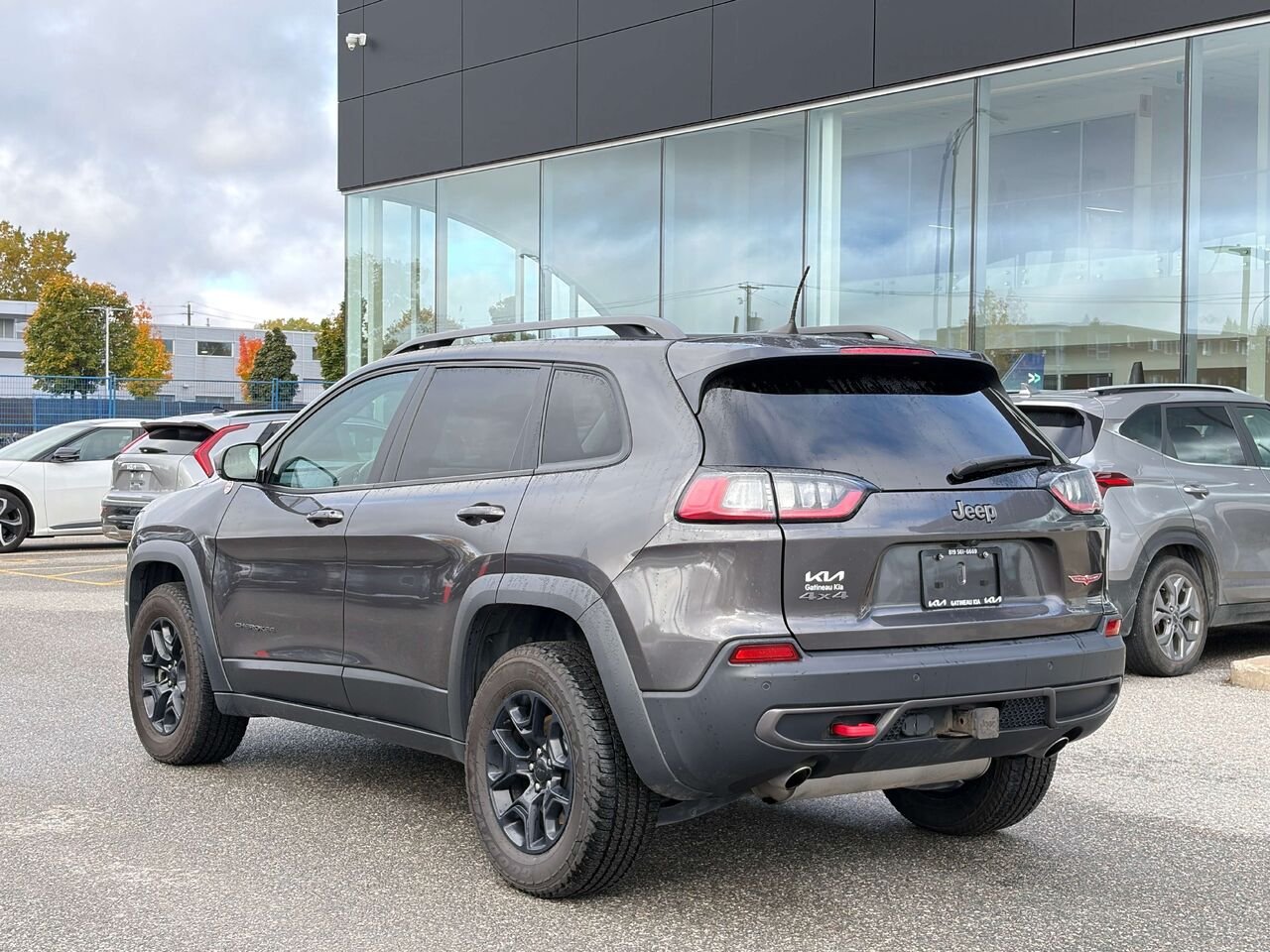 2021 Jeep Cherokee Grey Gatineau - photo #3