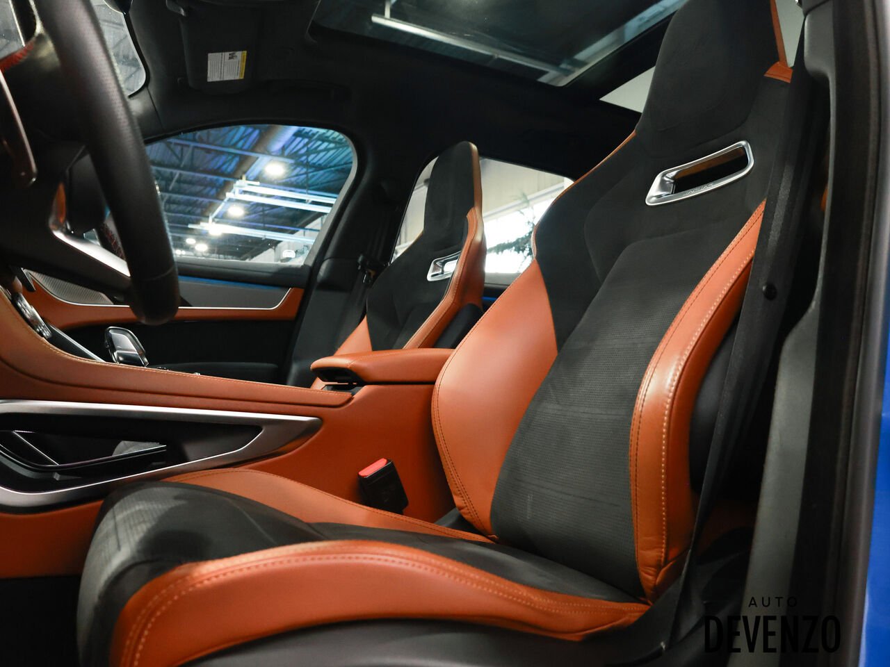 Jaguar F-PACE 2023 Bleu Saint-Eustache - photo #12