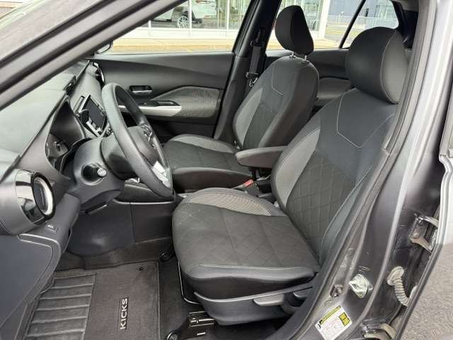 Nissan Kicks 2019 Gris Saint-Basile-le-Grand - photo #10