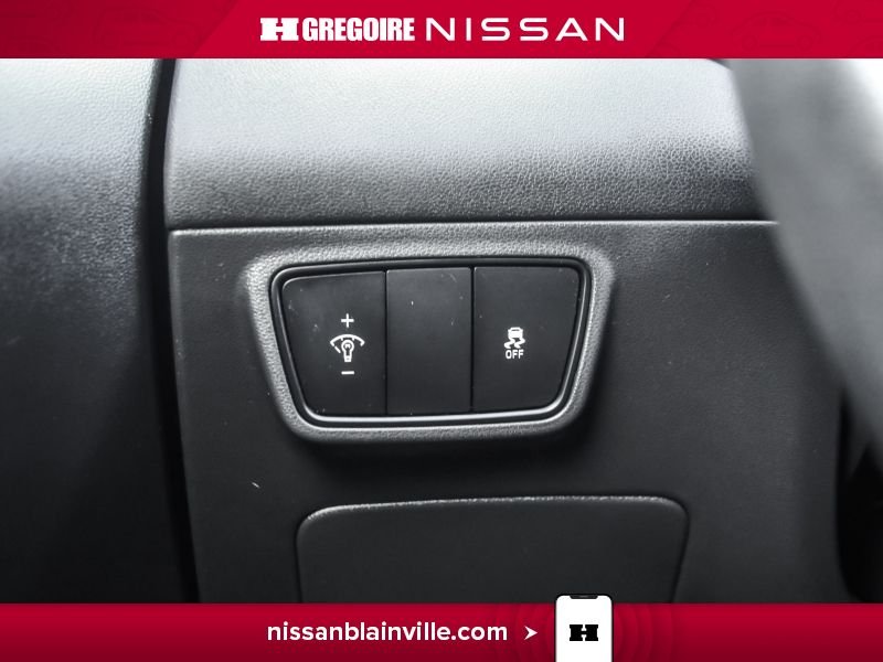 2022 Hyundai Tucson White Laval - photo #22