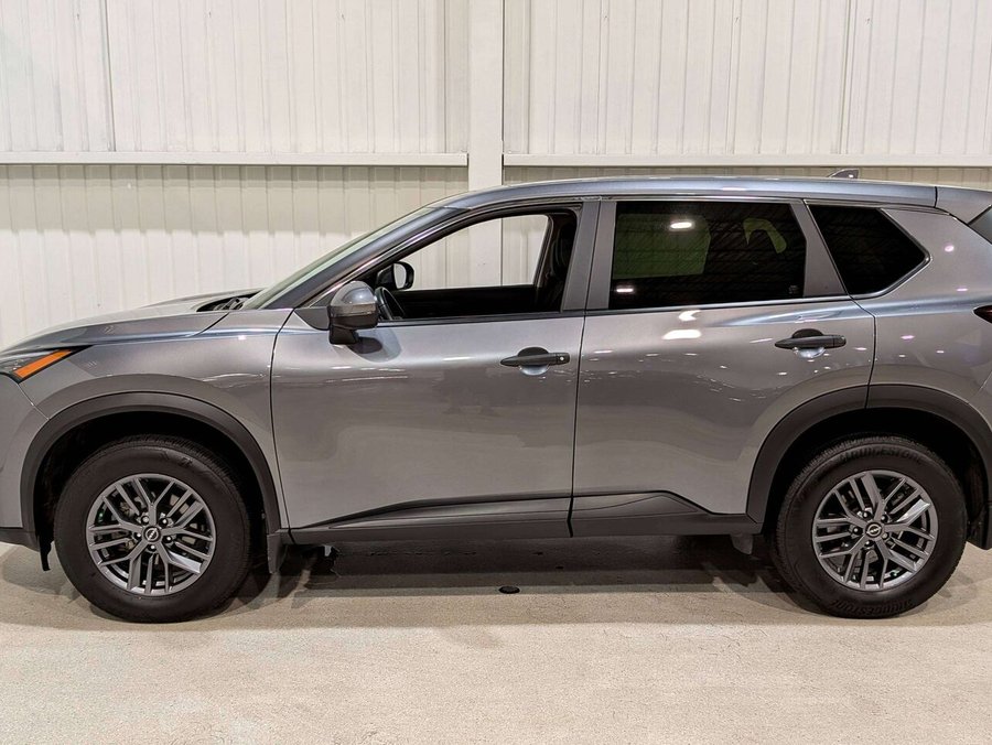 2024 Nissan Rogue Grey