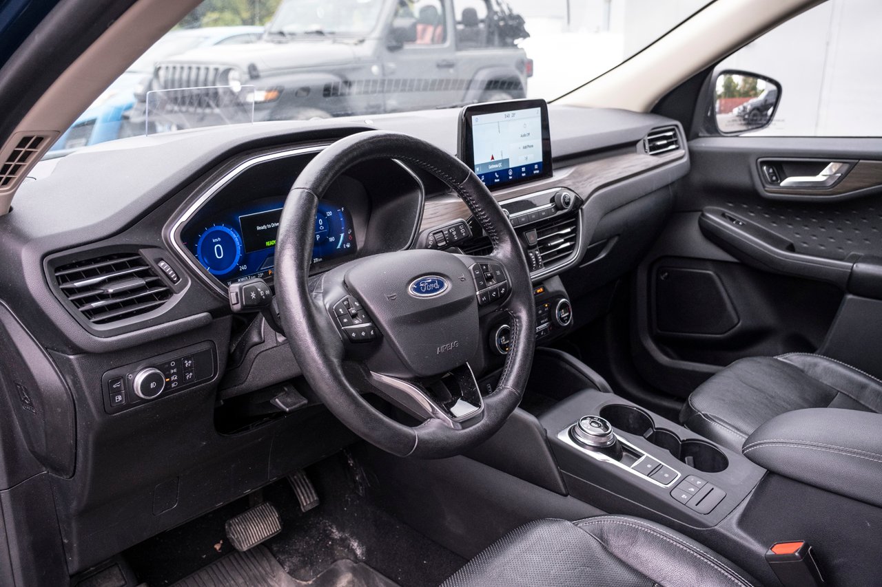 2020 Ford Escape Green Gatineau - photo #7