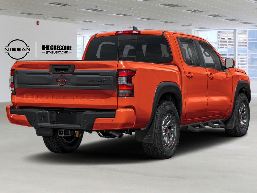 Nissan Frontier PRO-4X Luxury 2027 Orange incandescent métallisé