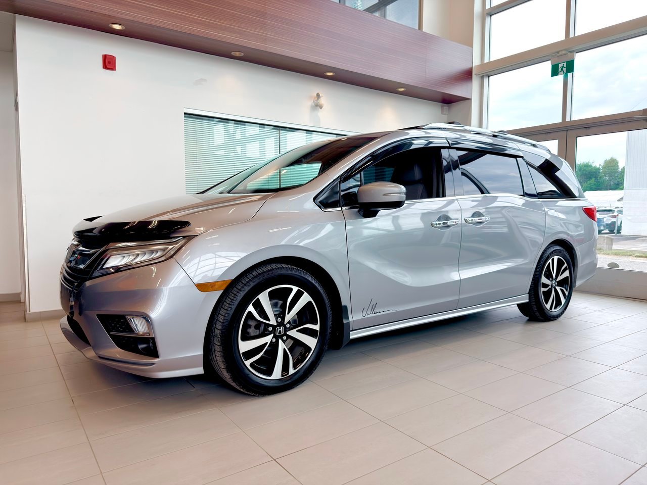 2019 Honda Odyssey Silver Notre-Dame-des-Prairies - photo #1