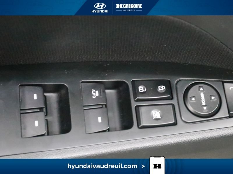 2017 Hyundai Elantra Grey Laval - photo #16