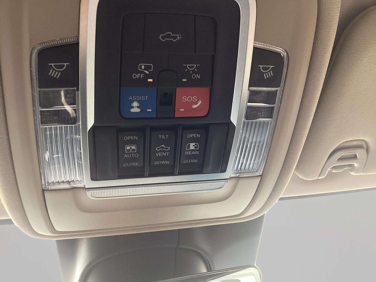 2021 Ram 3500 White Gatineau - photo #23