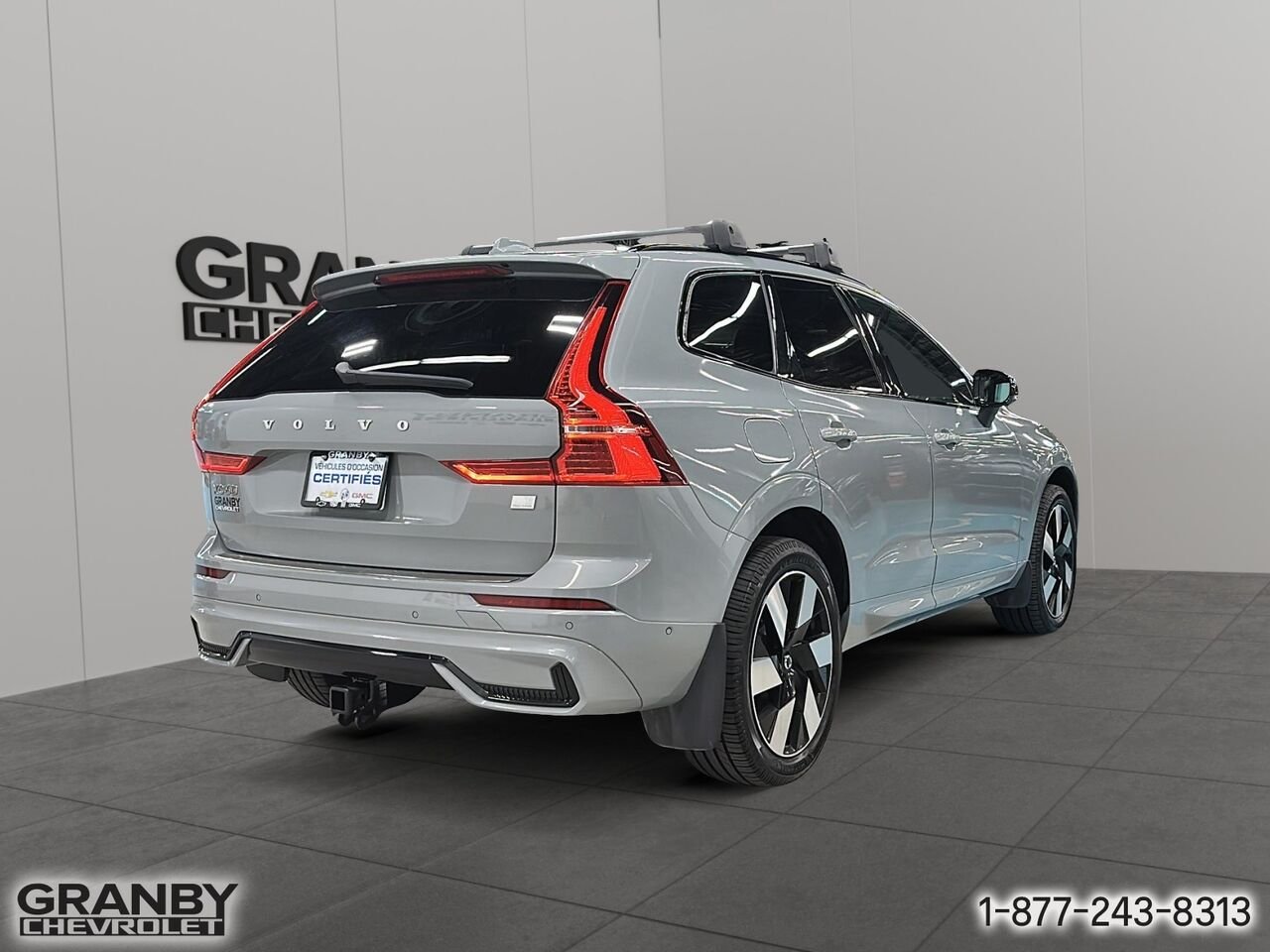 2024 Volvo XC60 Recharge Plus Dark Theme | G3874 Beige Granby - photo #4