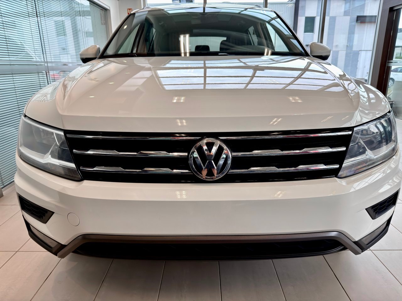2021 Volkswagen Tiguan White Notre-Dame-des-Prairies - photo #5