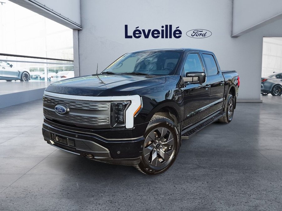 2022 Ford F-150 Lightning 2022 Black