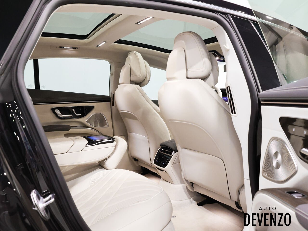 2022 Mercedes-Benz EQS Black Saint-Eustache - photo #8