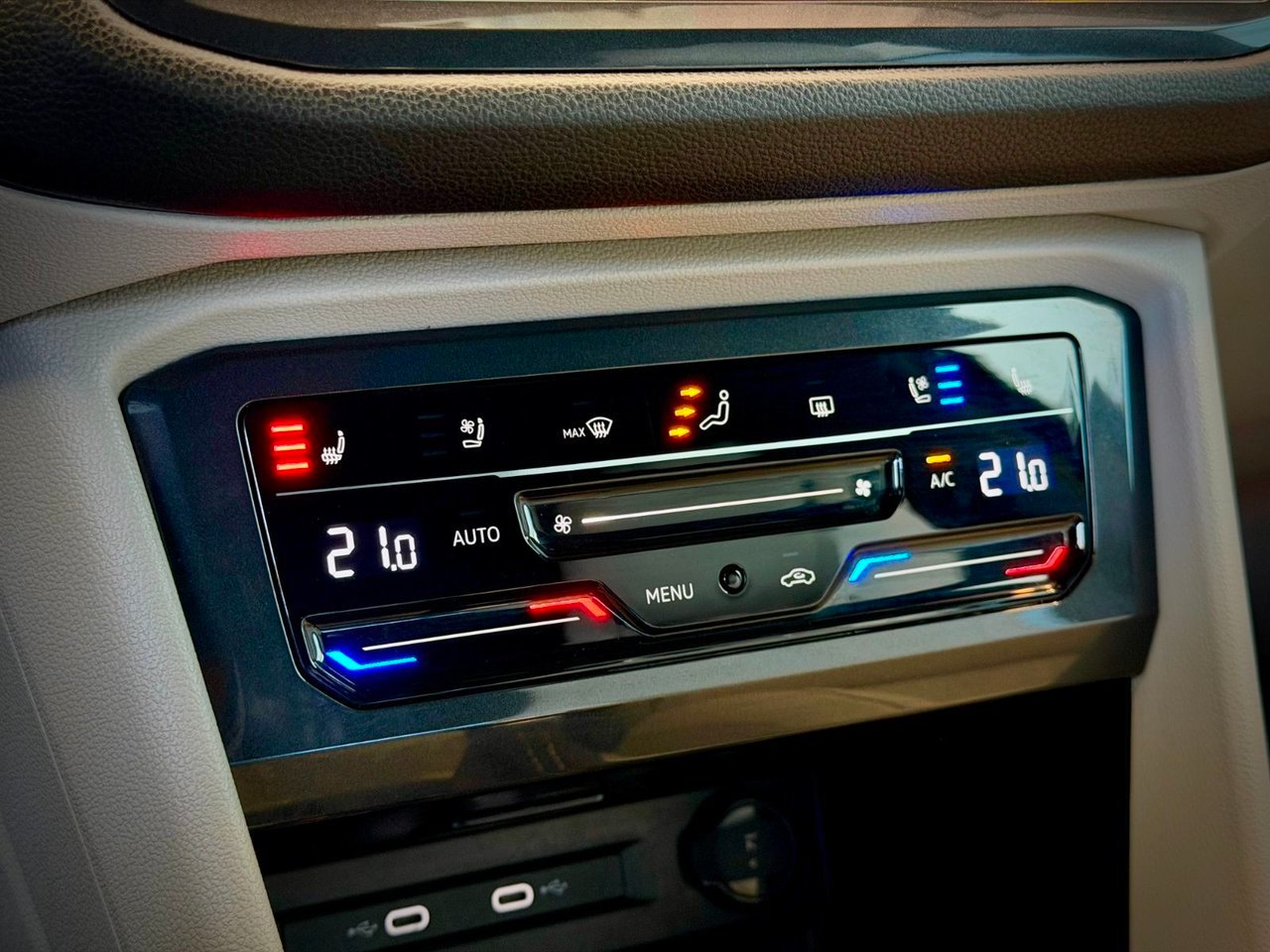2024 Volkswagen Tiguan Blue Notre-Dame-des-Prairies - photo #33
