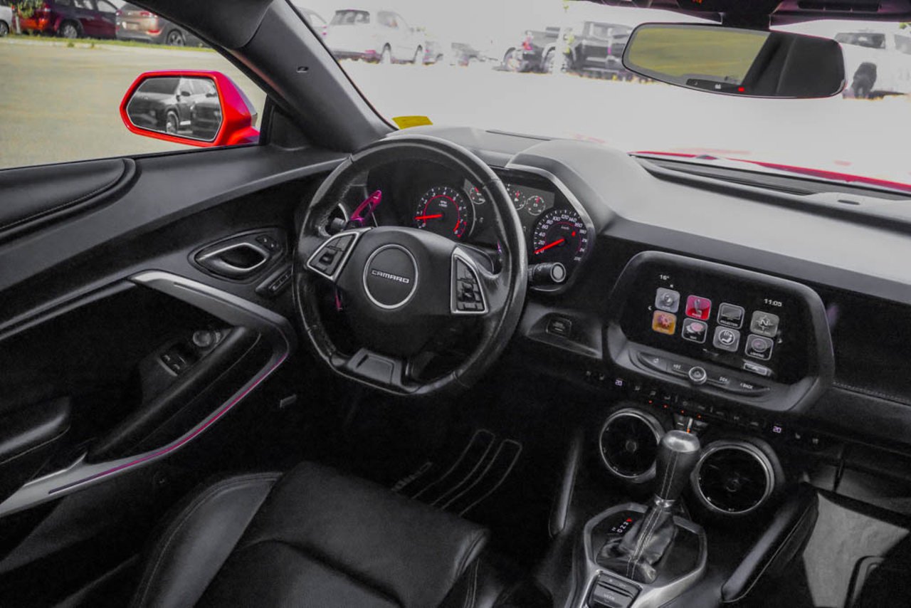 2018 Chevrolet Camaro 2dr Cpe 2LT Red Sherwood Park - photo #27