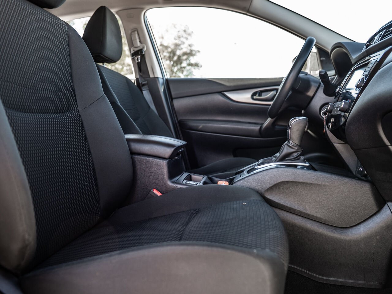 2023 Nissan Qashqai White Sainte-Julienne - photo #29