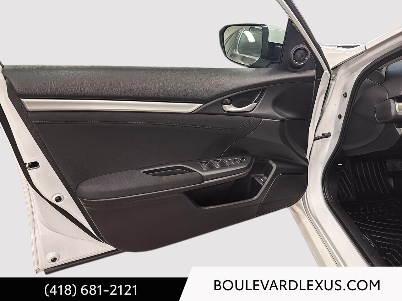 2020 Honda Civic White Quebec - photo #7