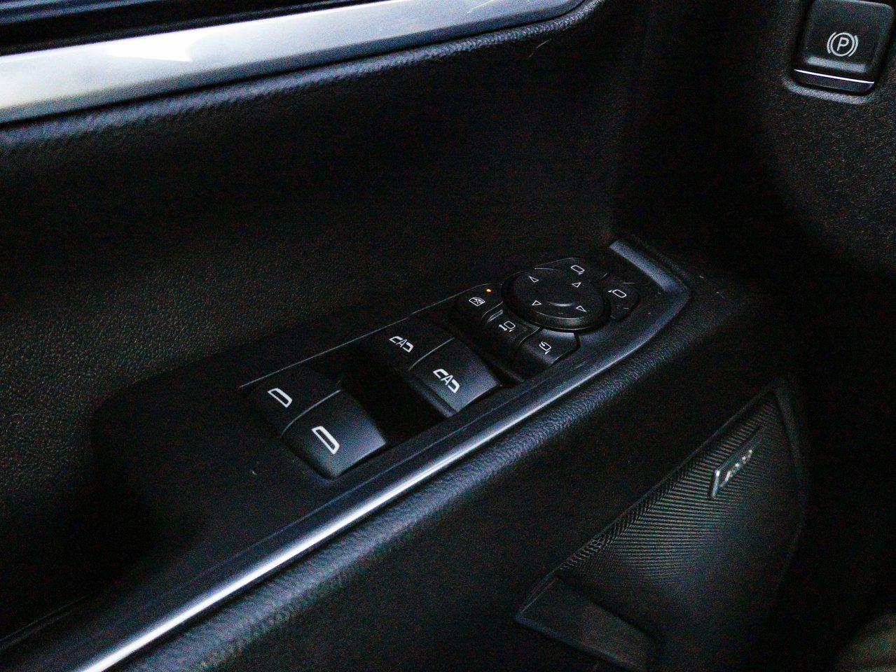 2025 Chevrolet Silverado 3500HD 4WD Crew Cab 159 LTZ White Sherwood Park - photo #16
