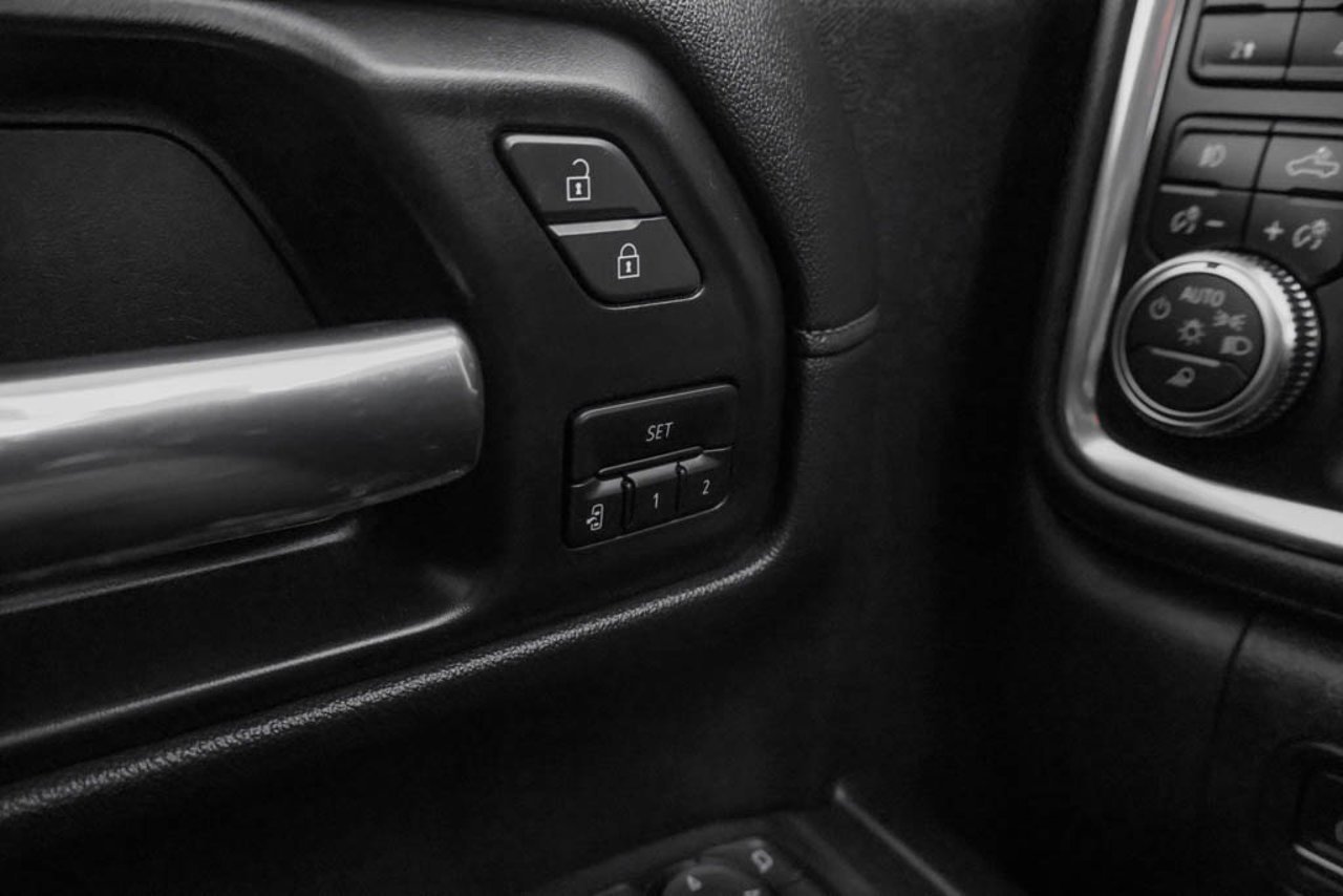 2021 GMC Sierra 1500 4WD Crew Cab 147 Denali Black Sherwood Park - photo #18