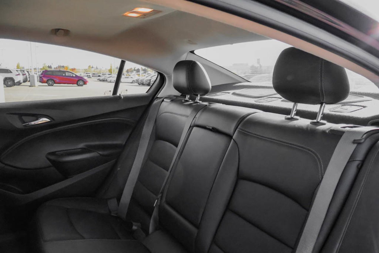 2017 Chevrolet Cruze 4dr Sdn 1.4L Premier w/1SF Black Sherwood Park - photo #32