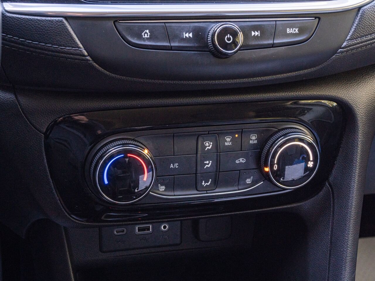 2021 Buick Encore GX Privilégiée 4 portes TI White Châteauguay - photo #13