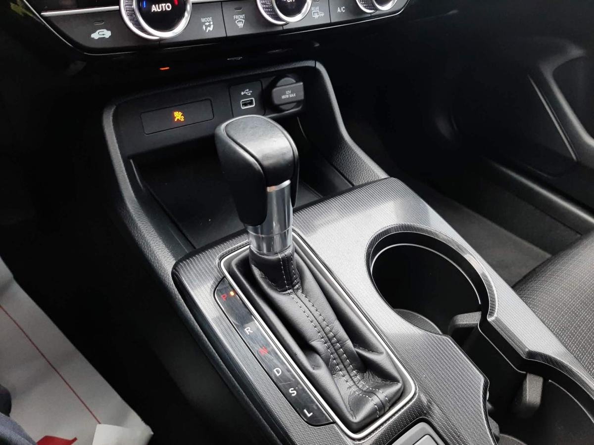 2023 Honda Civic White  - photo #22