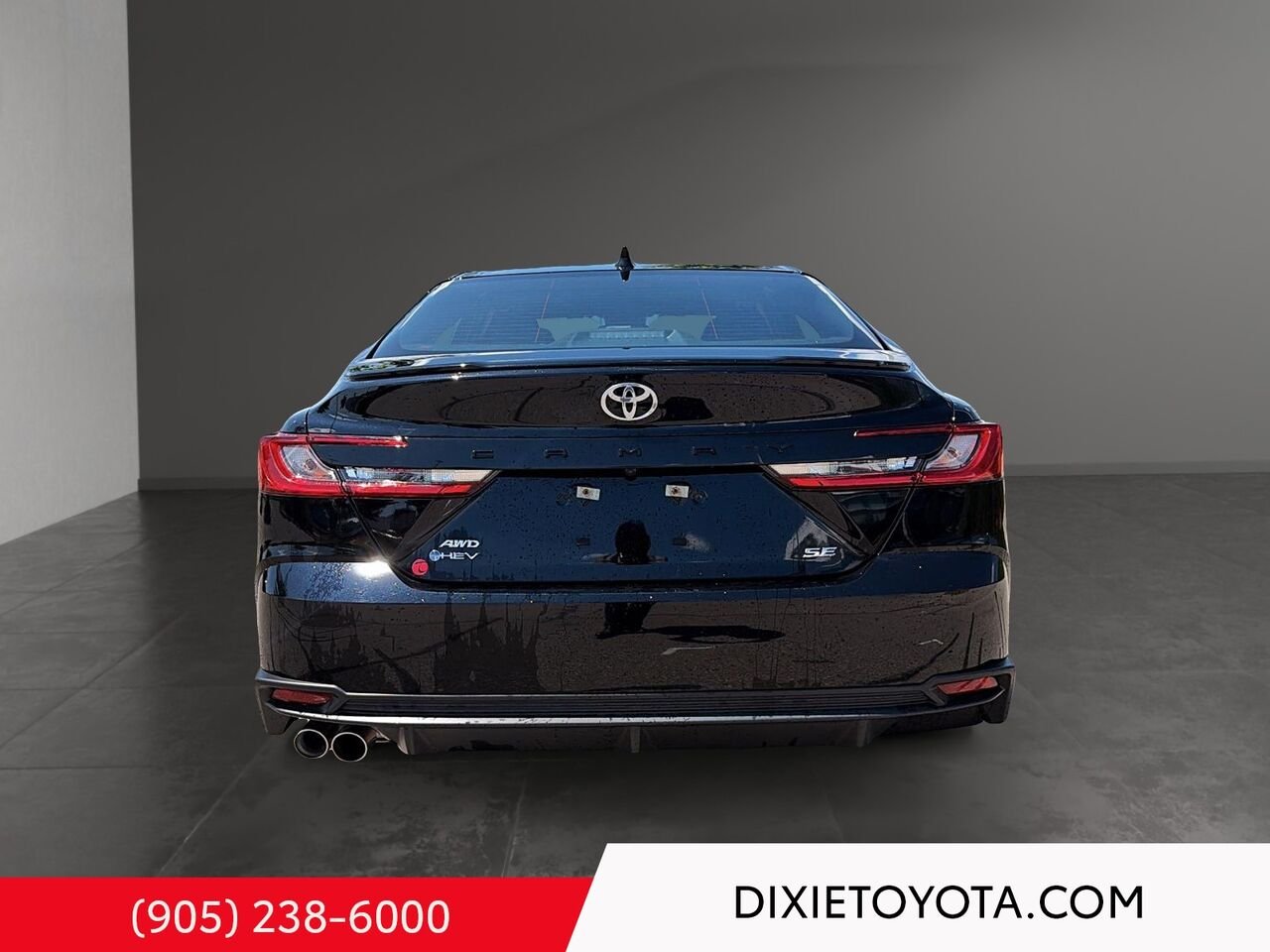 2026 Toyota Camry HYBRID SE UPGRADE AWD / CLEAN CARFAX / HEATED SEATS / MOONROOF / ALLOY WHEELS / CARPLAY AND ANDROID AUTO Black Mississauga - photo #4