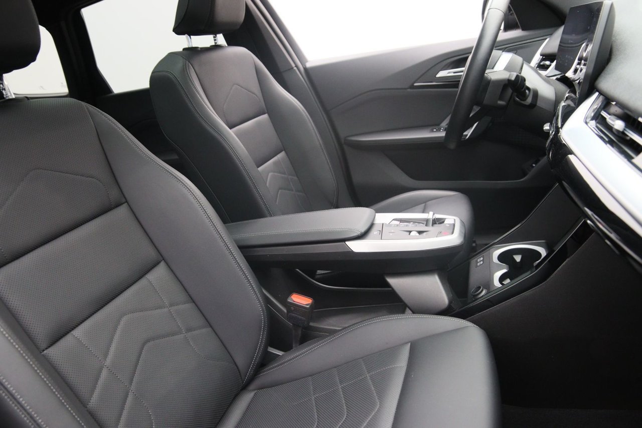 2025 BMW X1 VIN WBX73EF0XS5166643 Black Chicoutimi - photo #15