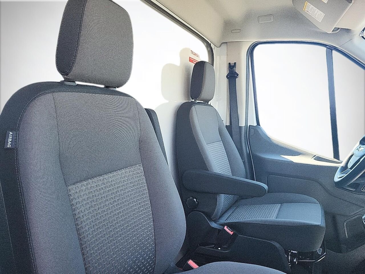 Ford Transit fourgon tronqué 2026 Blanc Oxford Saint-Jérôme - photo #7