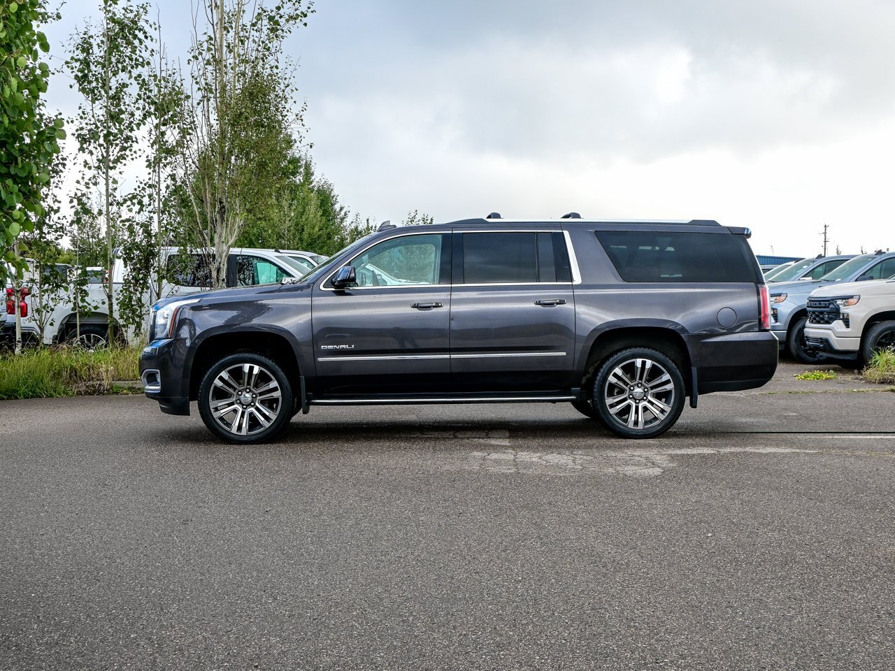 2017 GMC Yukon XL 4WD 4dr Denali Black Sherwood Park - photo #9