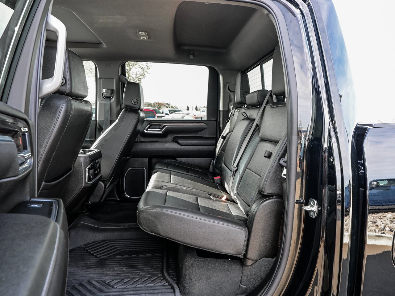 2025 Chevrolet Silverado 3500HD 4WD Crew Cab 159 LTZ Black Sherwood Park - photo #34