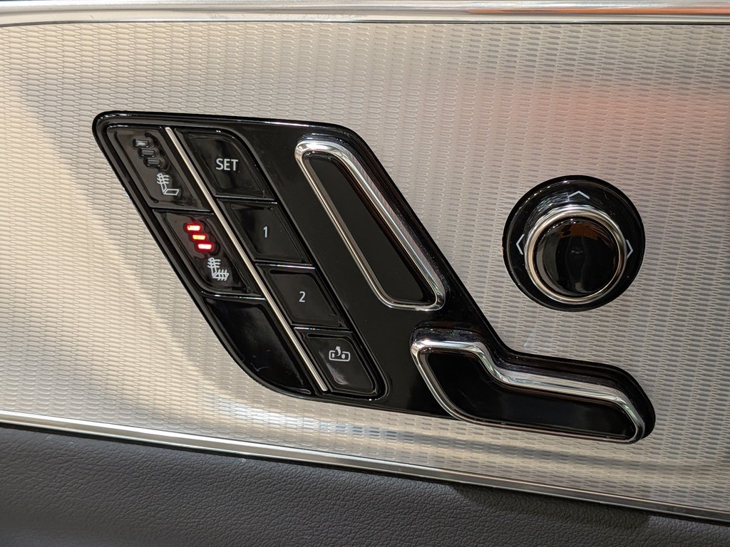 2024 Cadillac LYRIQ 4dr Tech w/1SA Grey Val-David - photo #36