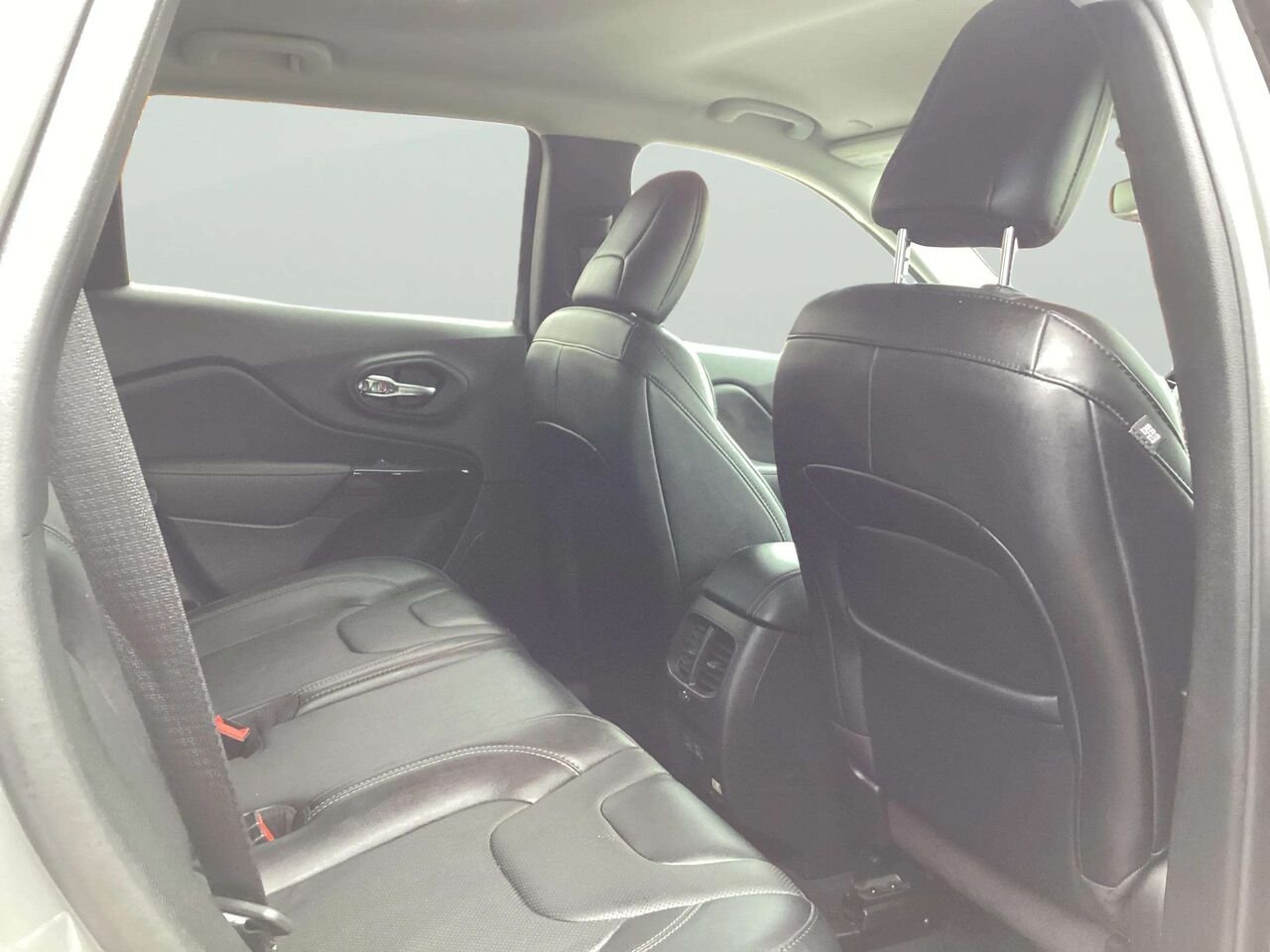 Jeep Cherokee 2023 Gris Gatineau - photo #11