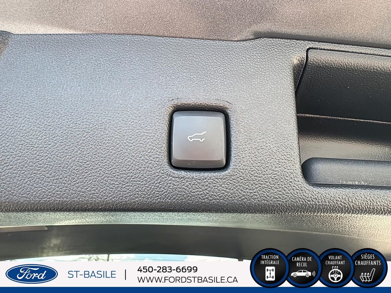 2023 Ford Escape Grey Saint-Basile-le-Grand - photo #15