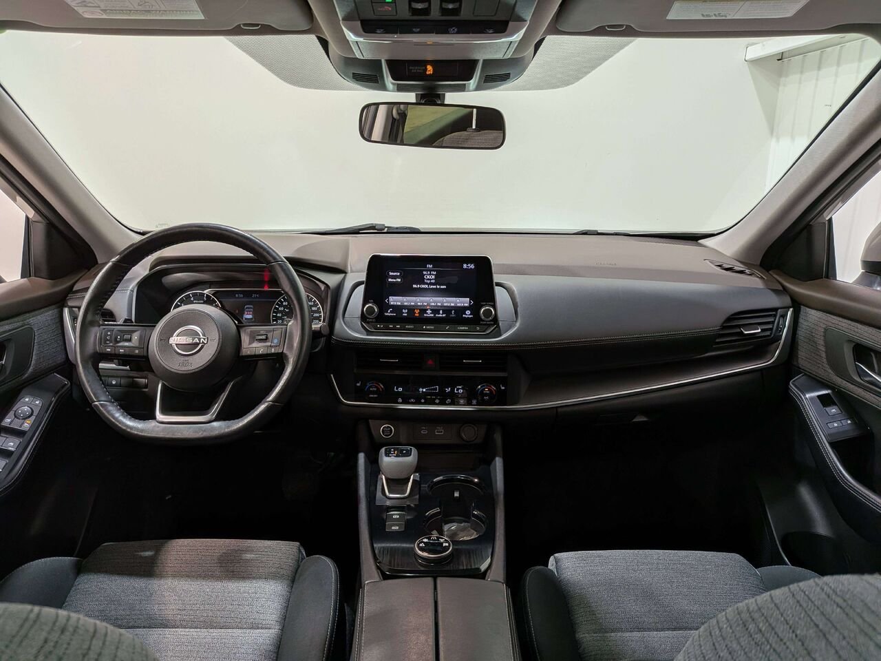 2023 Nissan Rogue AWD SV Moonroof Grey Val-David - photo #12