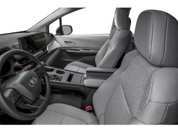Toyota Sienna LE