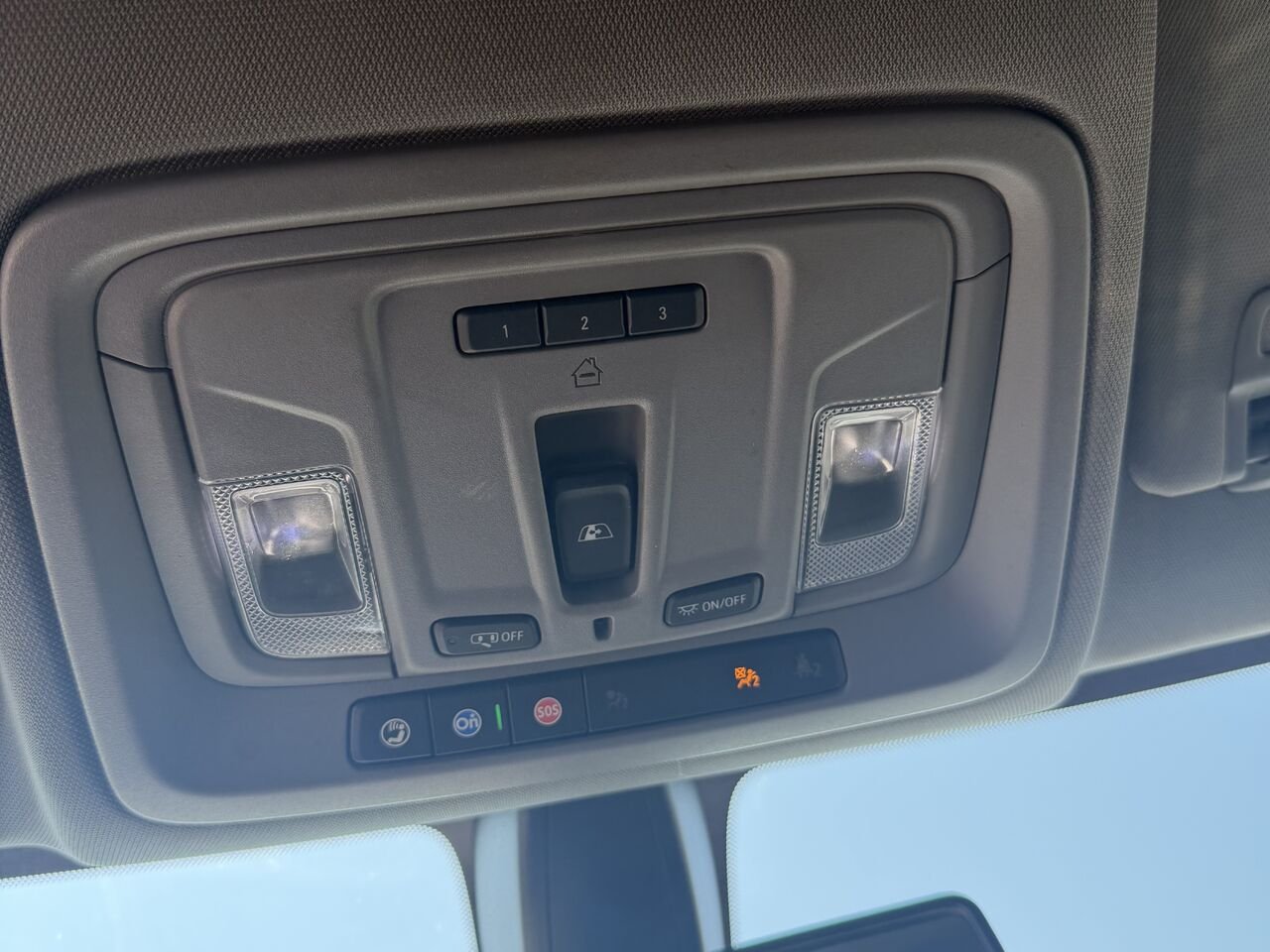 GMC SIERRA K1500 ELEVATION Elevation cabine multiplace 4RM 157 po 2021 Blanc Gatineau - photo #6