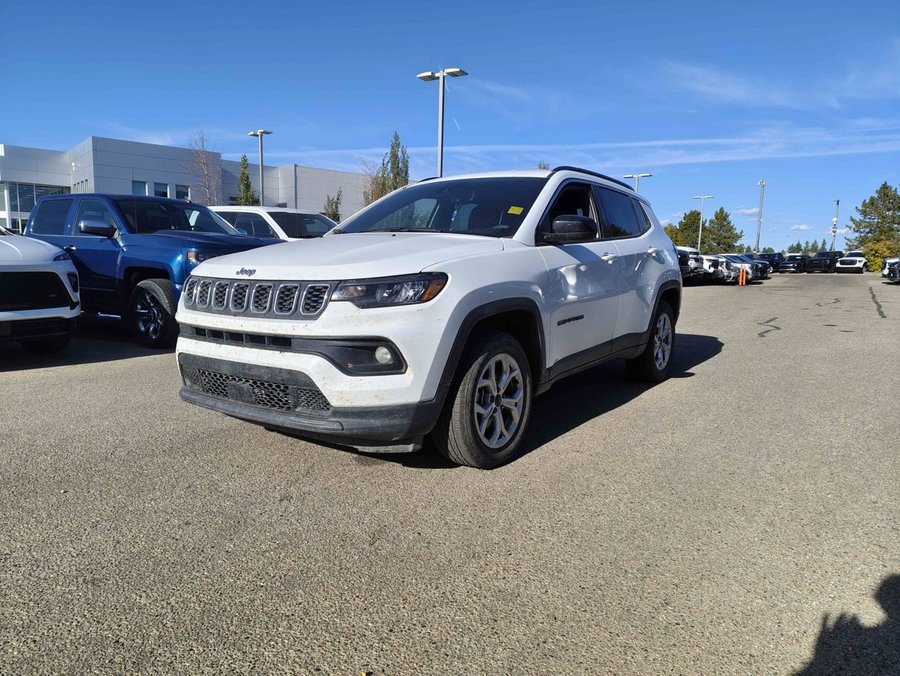 2026 Jeep Compass North 2.0T 4X4 | Heated Half Leather Seats/Steering Wheel White