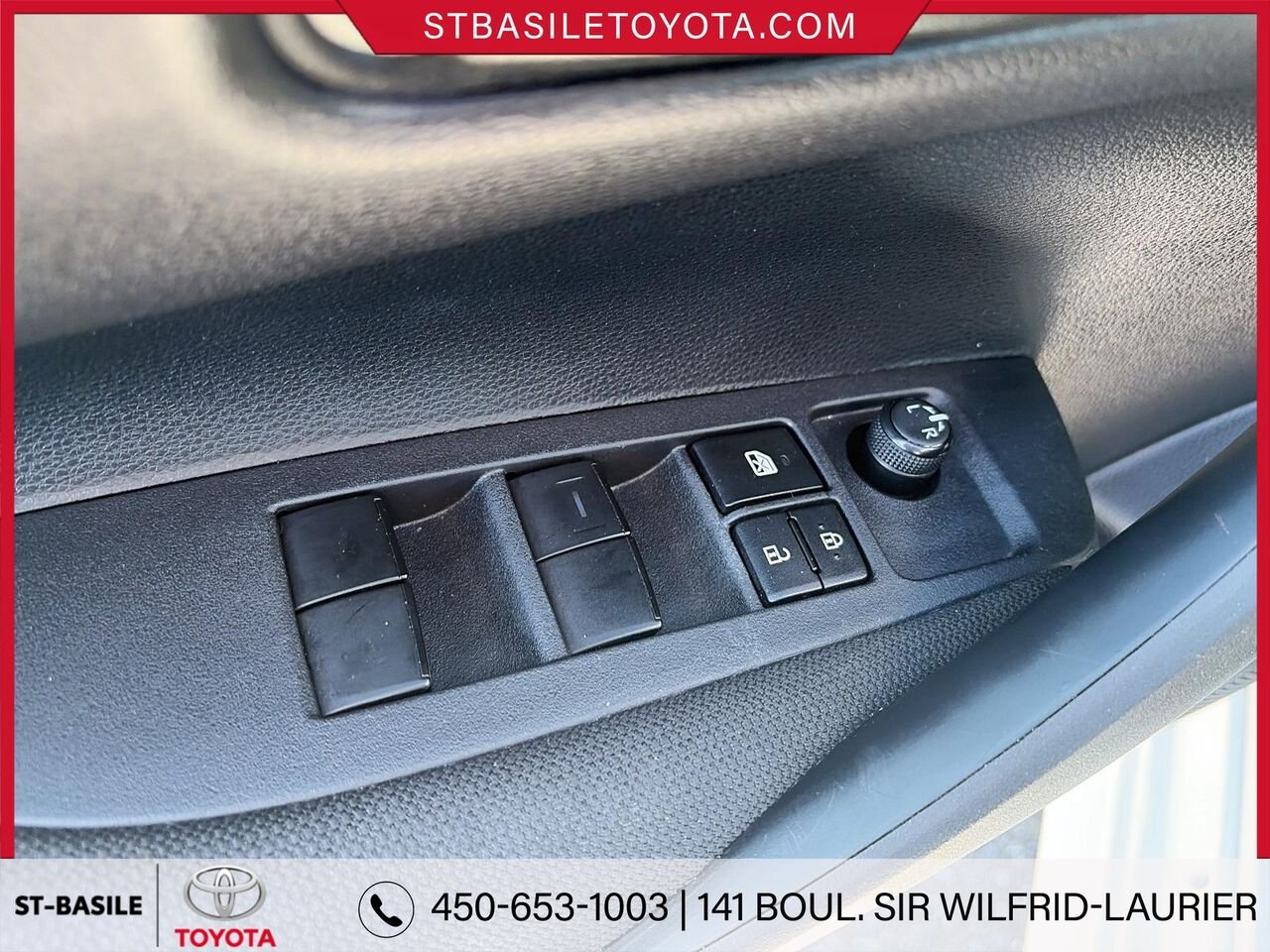 TOYOTA COROLLA 2023 Blanc Saint-Basile-le-Grand - photo #13