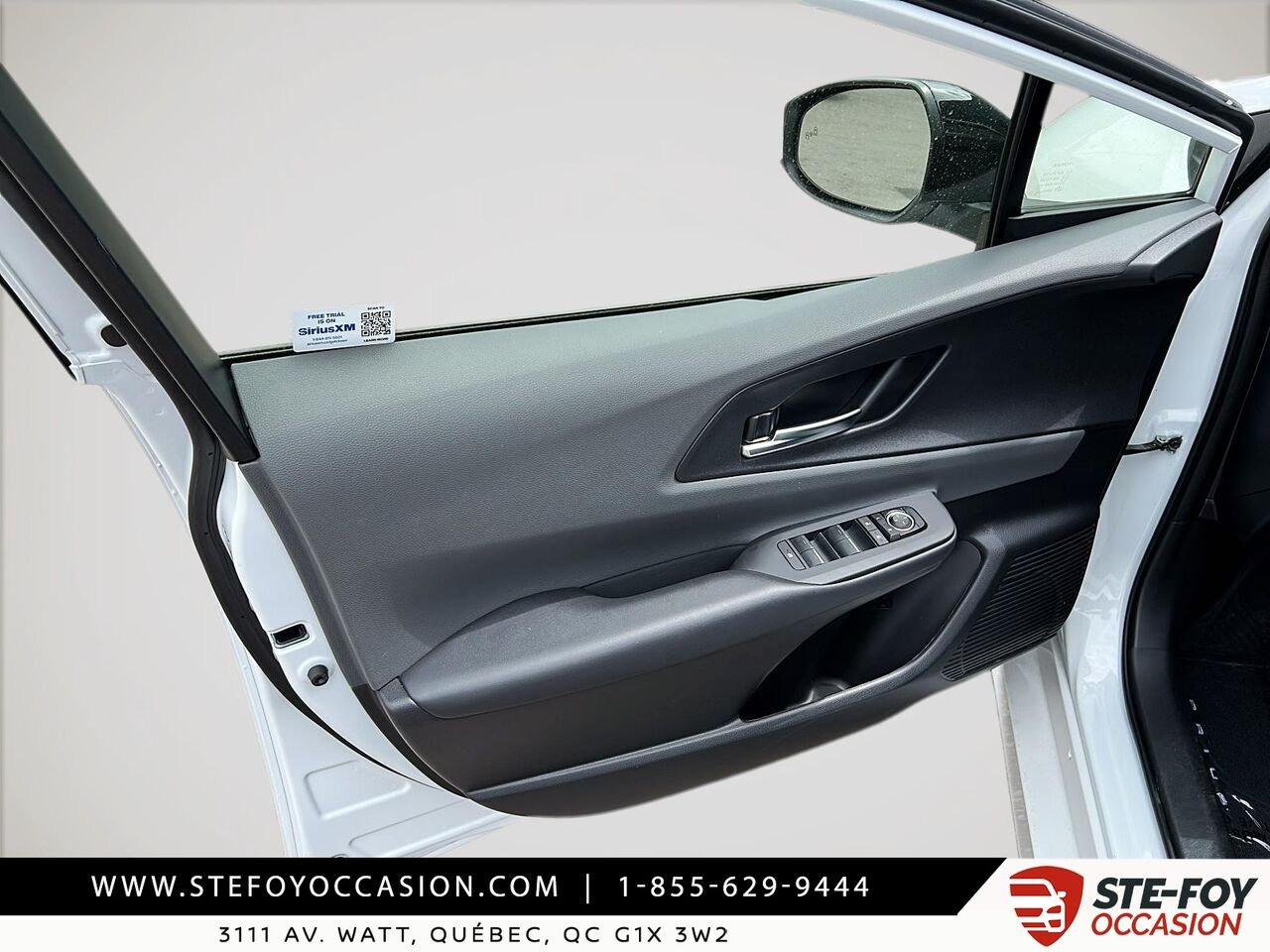 2025 Toyota Prius XLE HYBRIDE White Québec - photo #10