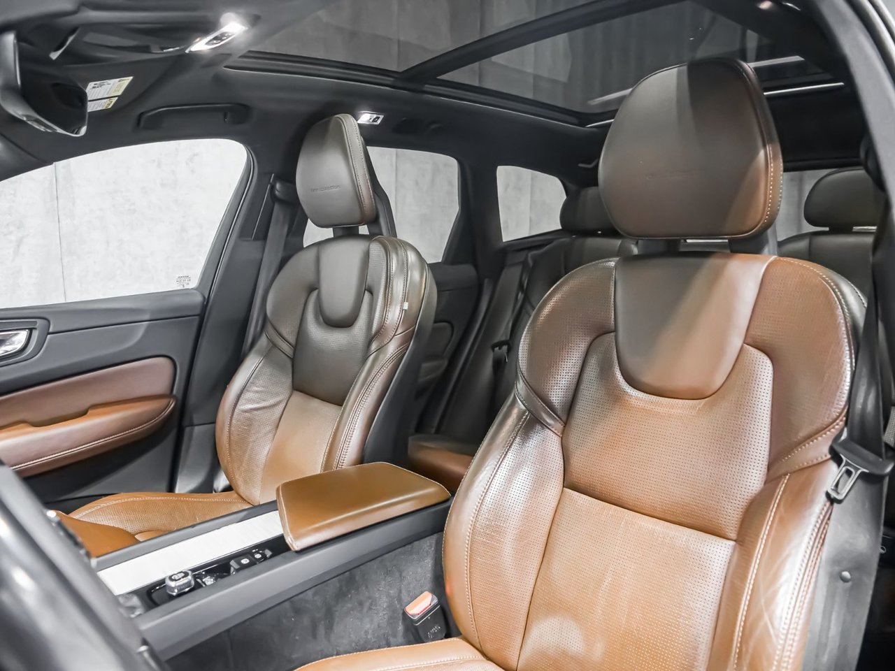 Volvo XC60 T6 INSCRIPTION CLIMATE VISION CONVENIENCE 2018 Gris Montréal - photo #6