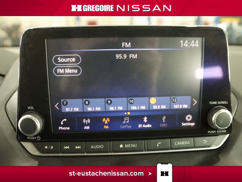 2021 Nissan Sentra White Laval - photo #30