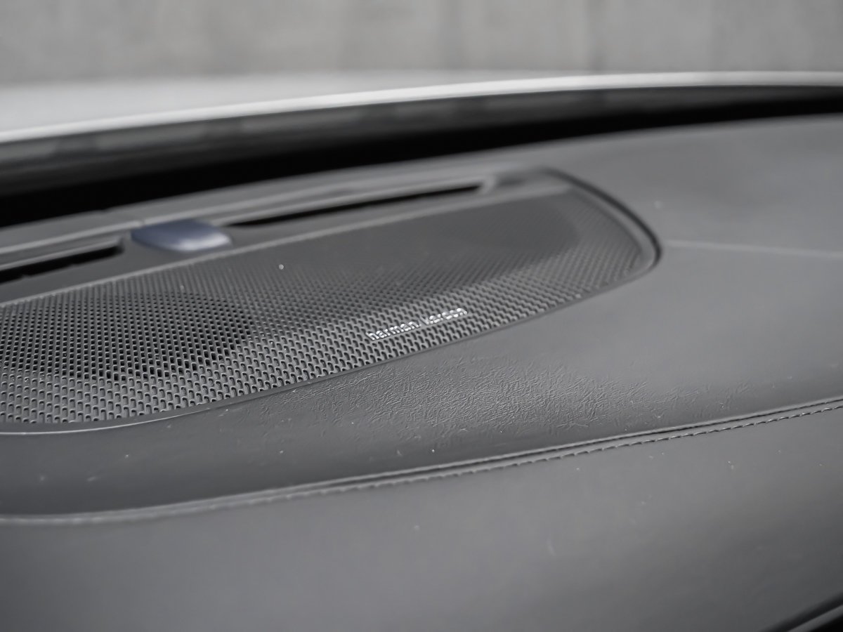 Volvo XC90 B6 ULTRA BRIGHT HARMAN KARDON AFFICH. TÊTE HAUTE 2026 Gris Montréal - photo #10