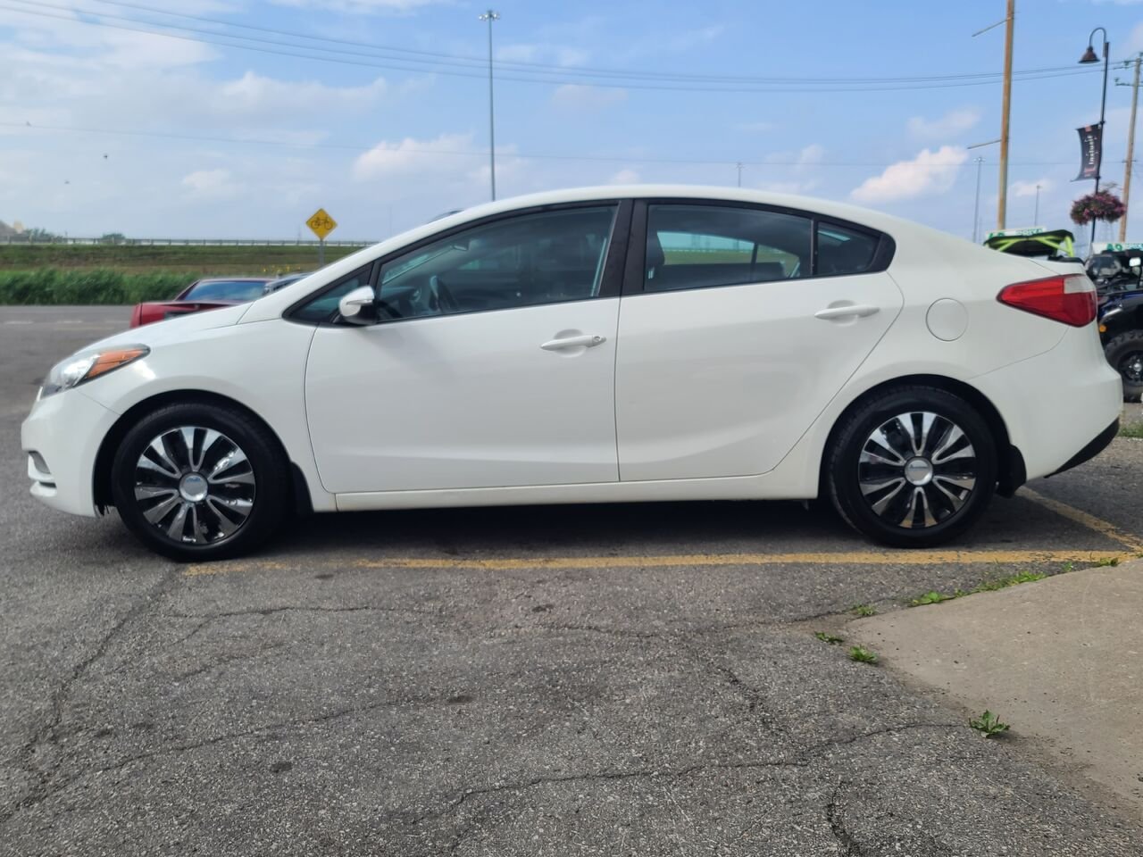 2015 Kia Forte White  - photo #3