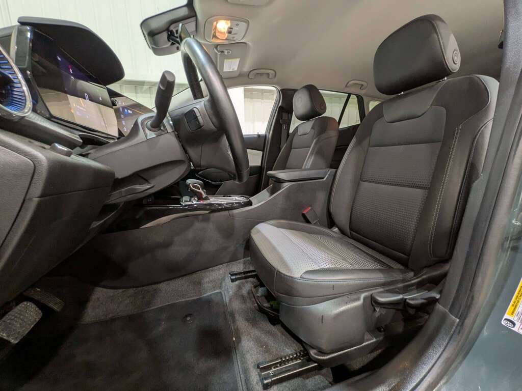 Chevrolet Trax FWD 4dr LT 2025 Gris Val-David - photo #1