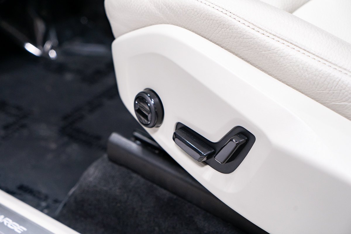 2024 Volvo XC90 Recharge T8 PLUS BRIGHT Black Montreal - photo #16