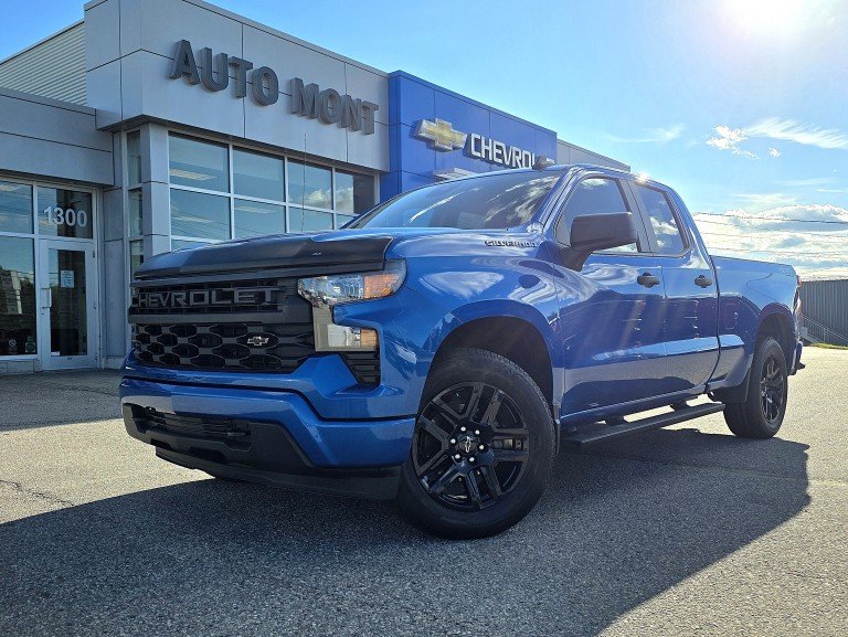 Chevrolet Silverado 1500 Custom 4X4 2023 Bleu