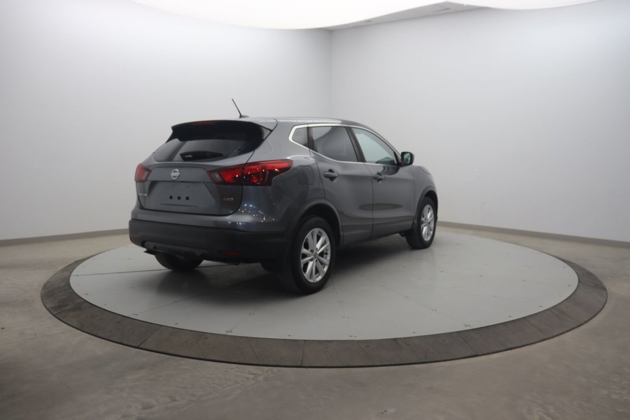 2019 Nissan Qashqai S Black Baie-Comeau - photo #3
