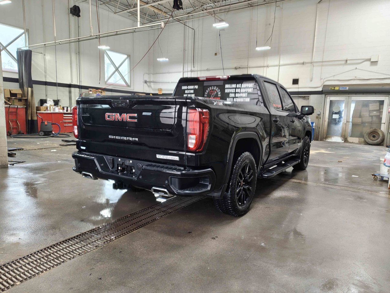 2026 GMC Sierra 1500 4WD Crew Cab 147 Elevation Black Sherwood Park - photo #5