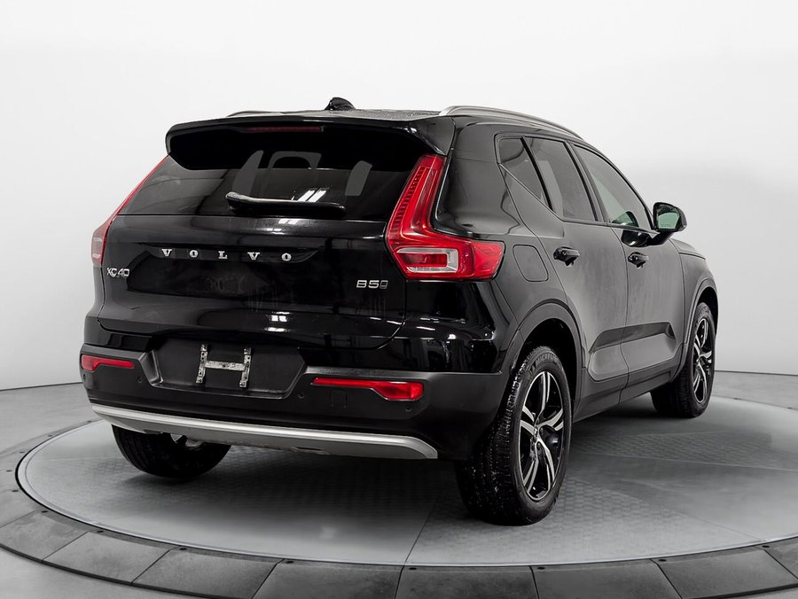 Volvo XC40 B5 Core AWD 2023 Noir