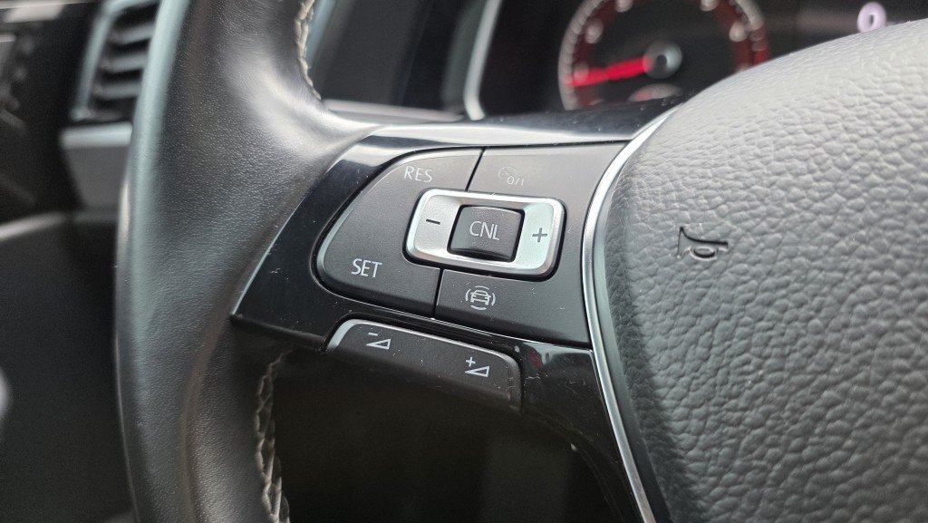 Volkswagen JETTA HIGHLINE 2019 Rouge Mont-Laurier - photo #20
