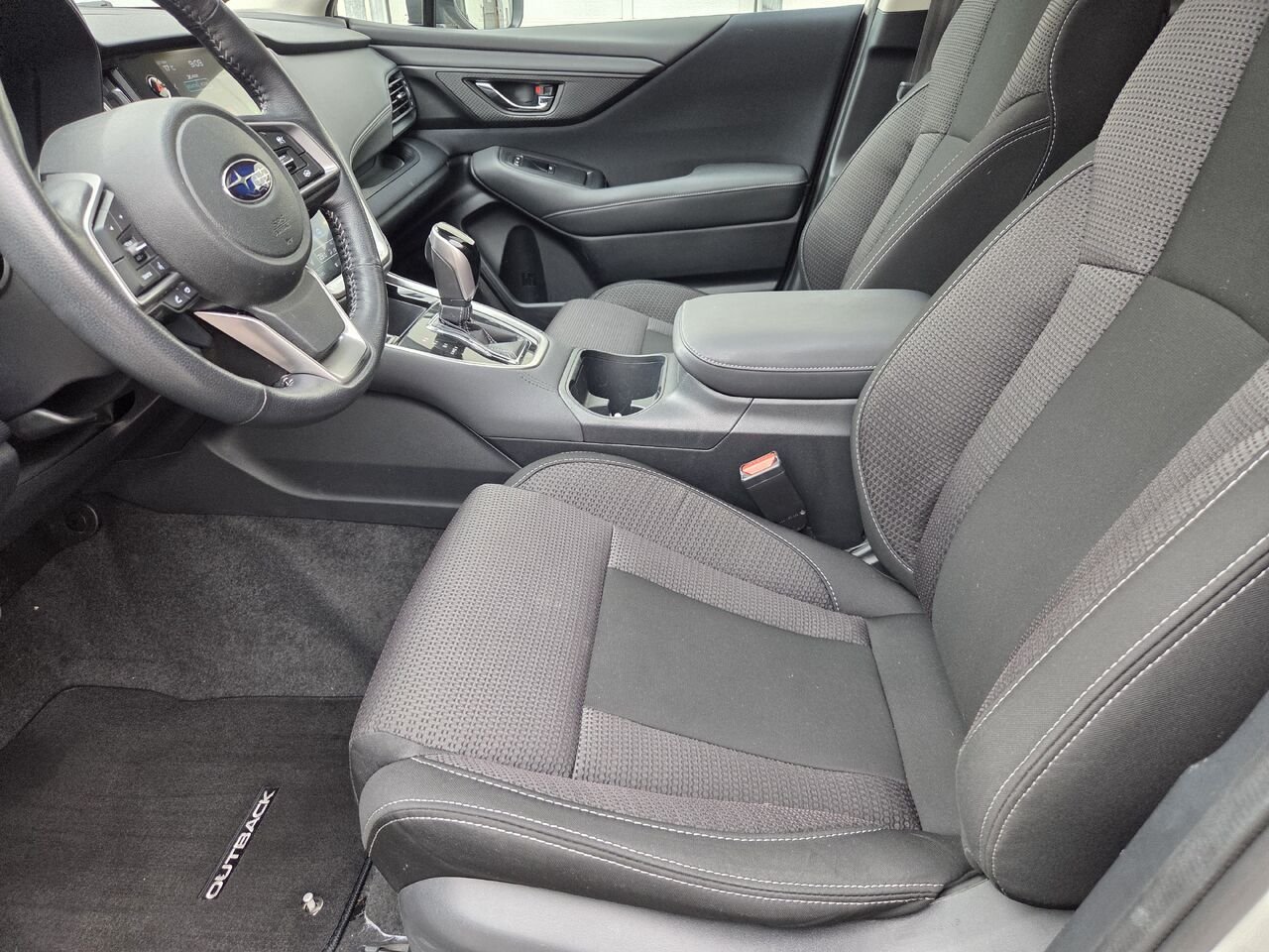 2021 Subaru OUTBACK TOURING White Mont-Laurier - photo #10
