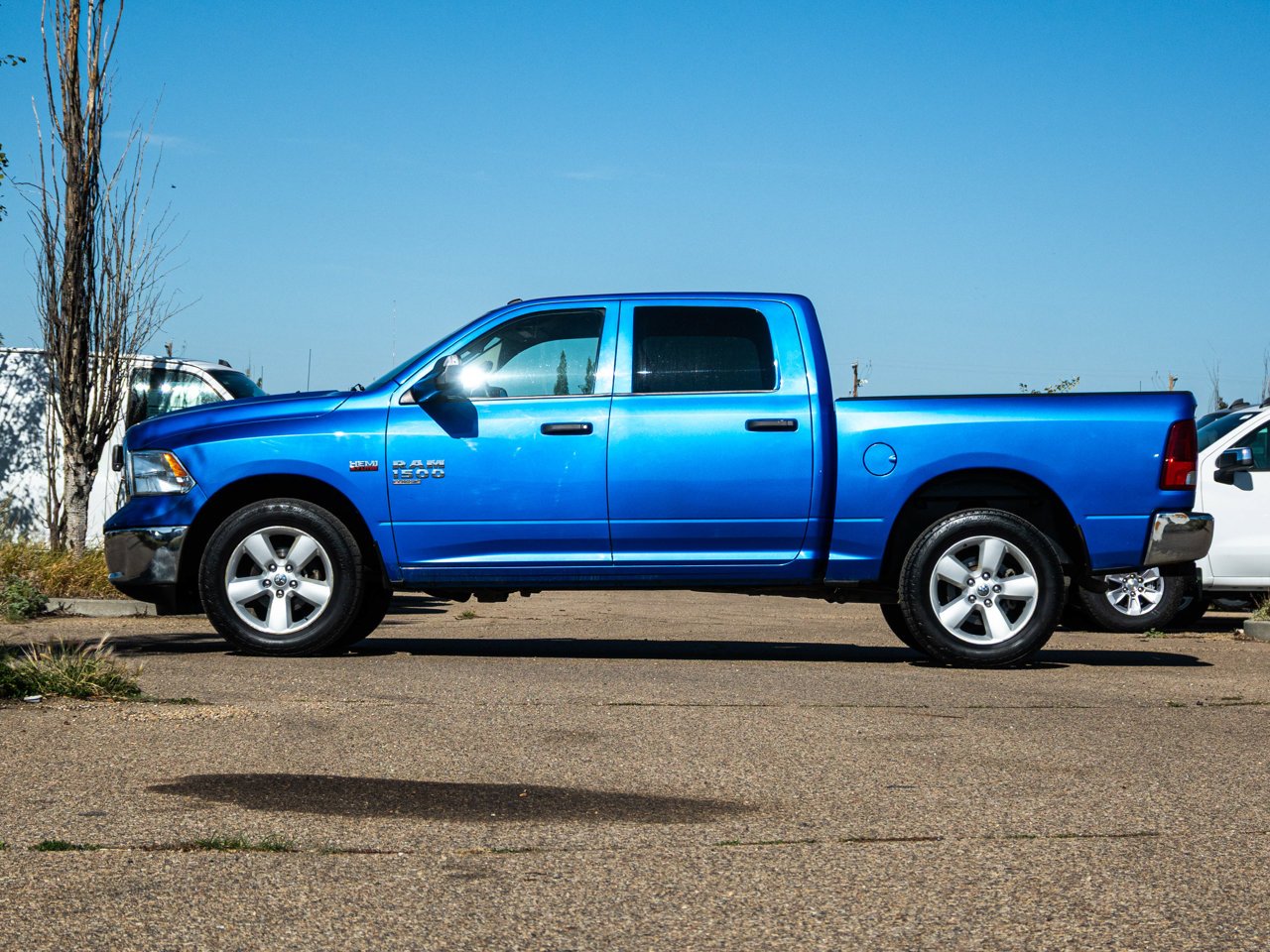 2023 Ram 1500 Classic SLT 4x4 Crew Cab 5'7 Box Blue Sherwood Park - photo #10